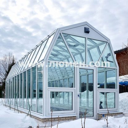 Оранжерея в белом цвете