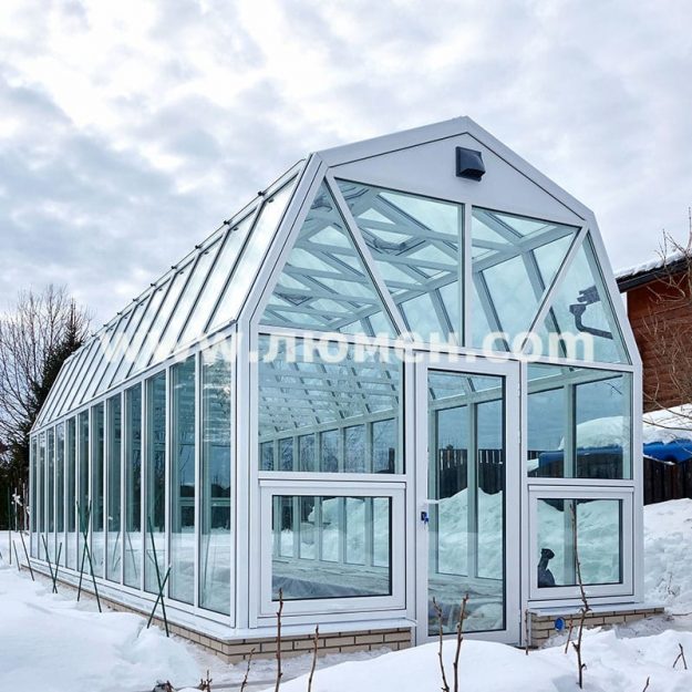 Оранжерея в белом цвете