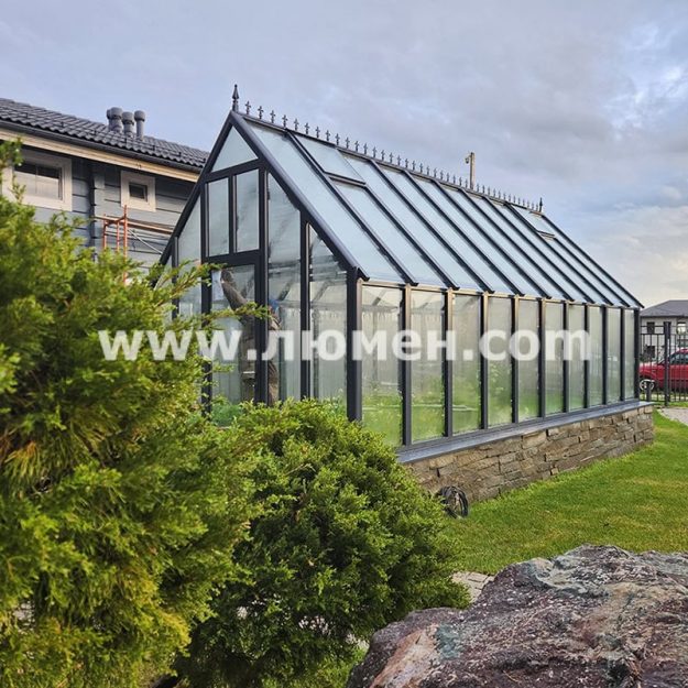 Сезонная теплица готова к сдаче клиенту